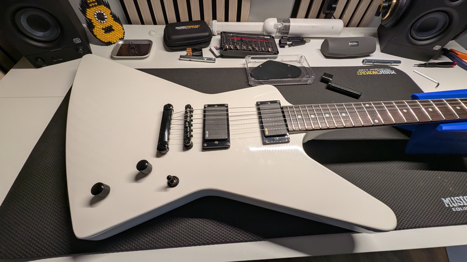 Epiphone Explorer — przed