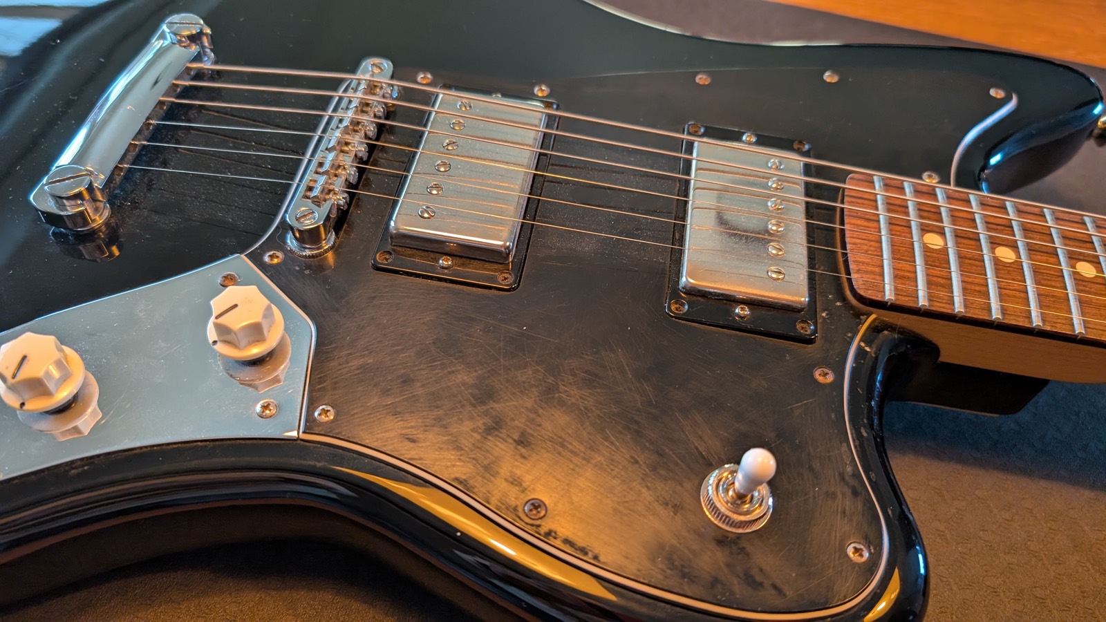 Fender Jaguar Blacktop — przed
